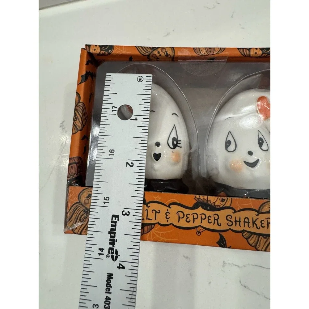 Johanna Parker Ghost Salt and Pepper Shakers Boy Girl Mr Mrs Orange Heart New